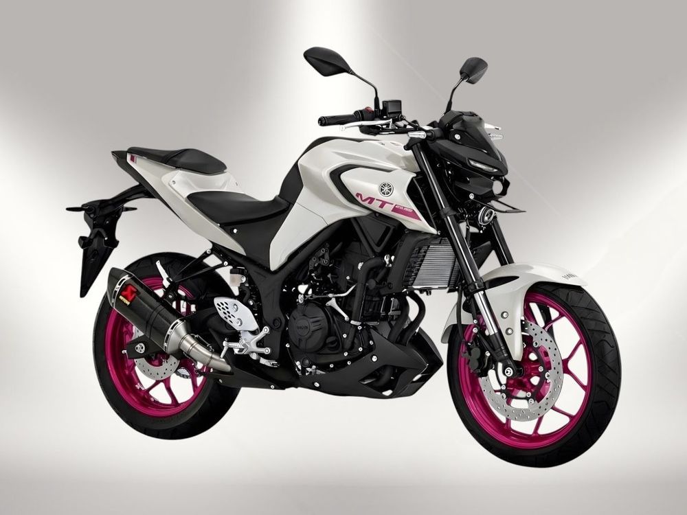 MT 25 2023 / CBS scooter photo